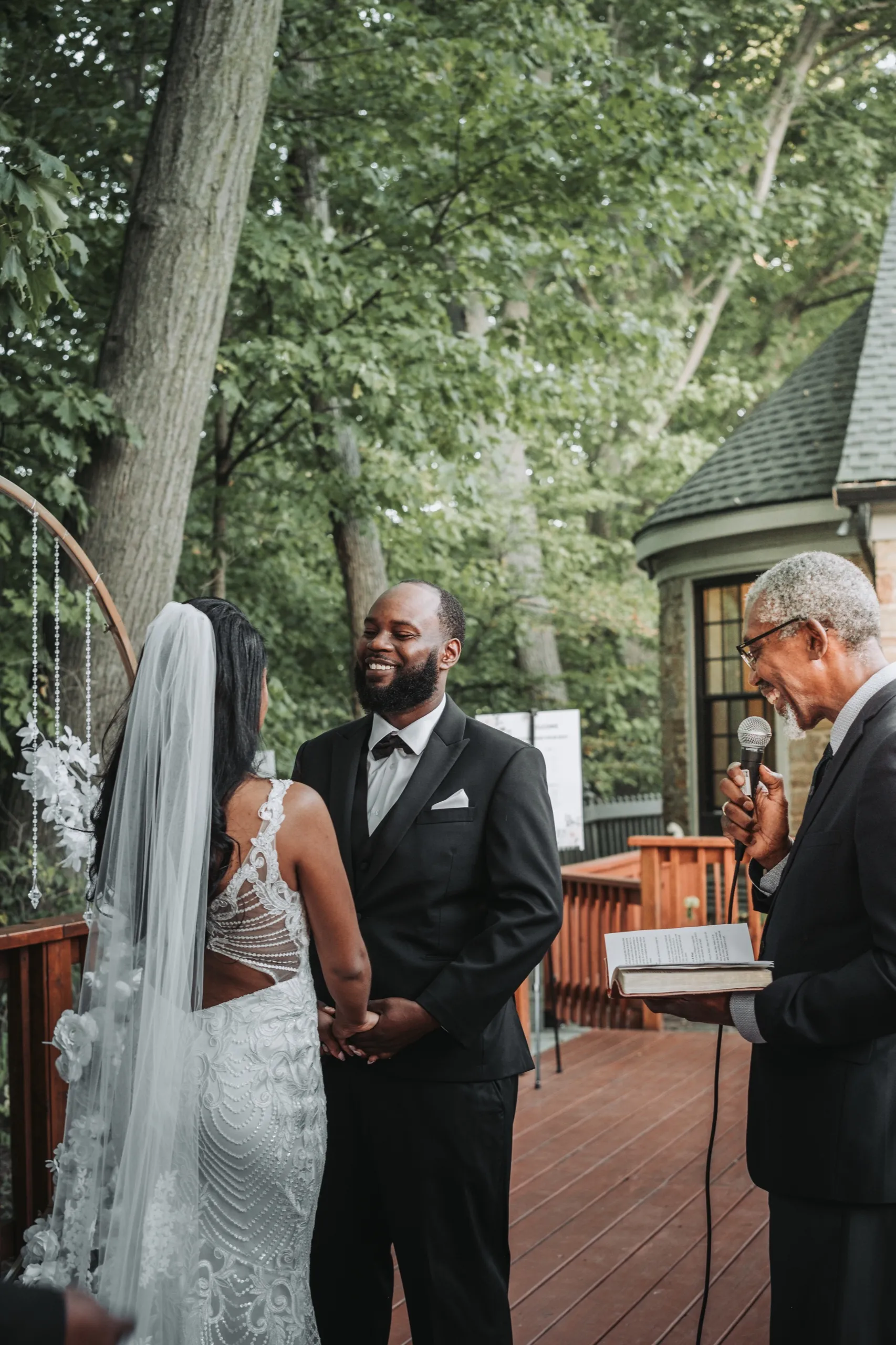 Natalie + Shavar, The Glenerin Inn and Spa, Mississauga photography by AD Photography